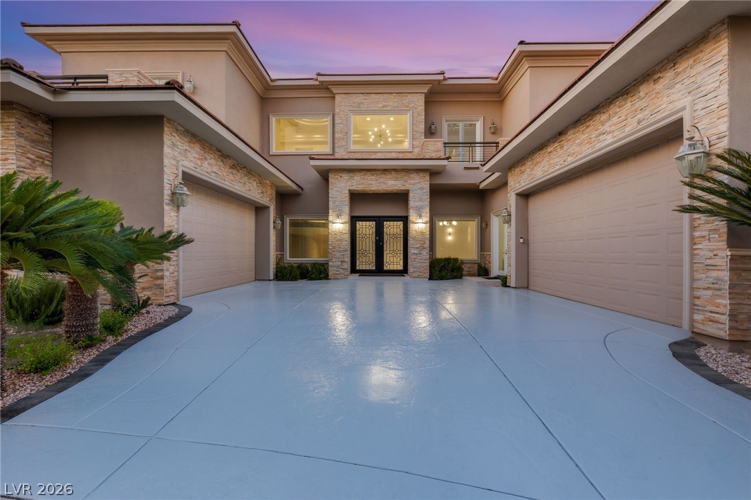 9328 Tournament Canyon Drive