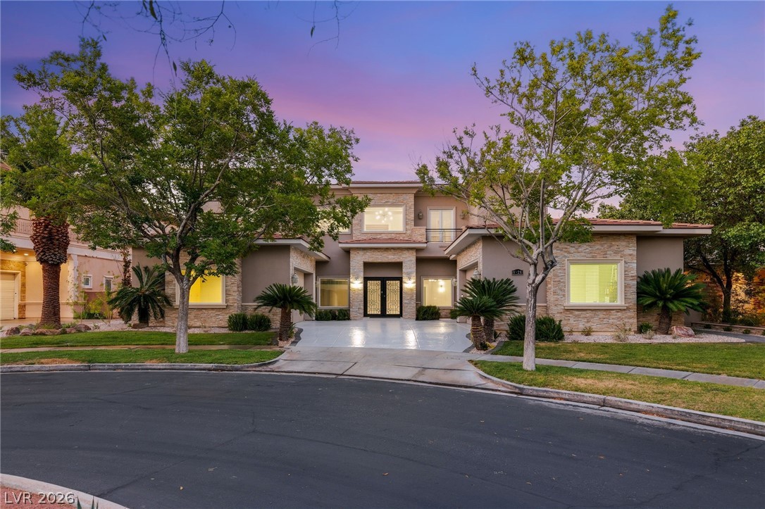 9328 Tournament Canyon Drive