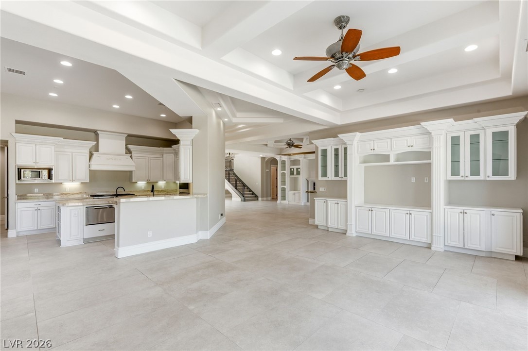 9328 Tournament Canyon Drive