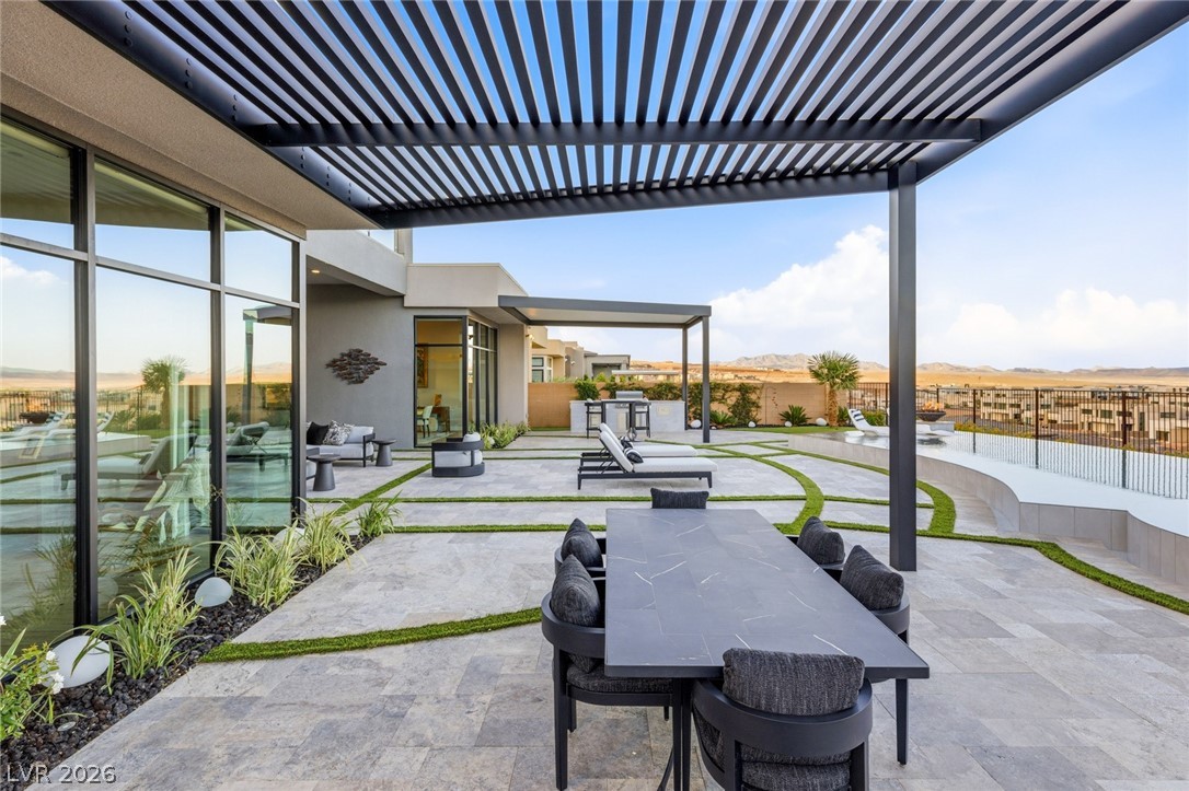 100 Tre Pietre Street