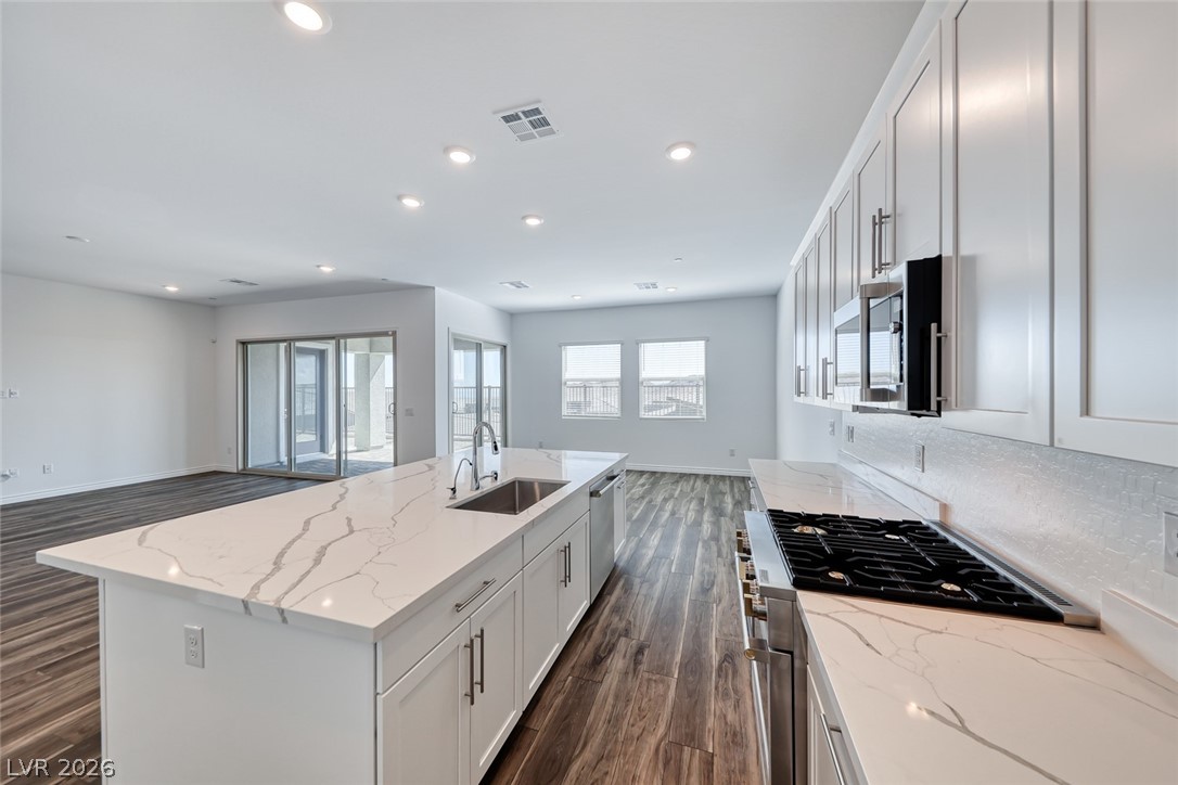 968 Woodburn Lane