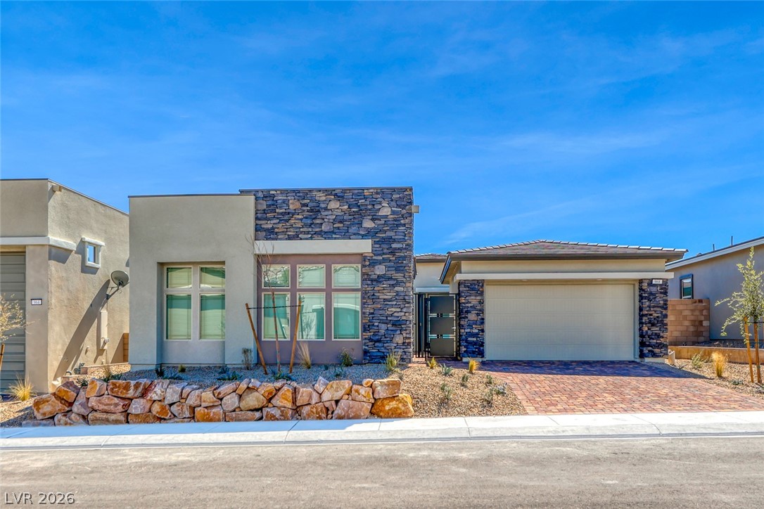 968 Woodburn Lane