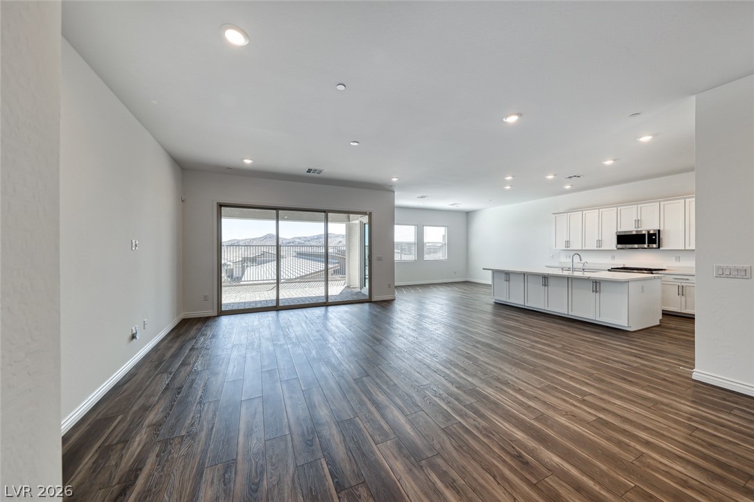 968 Woodburn Lane