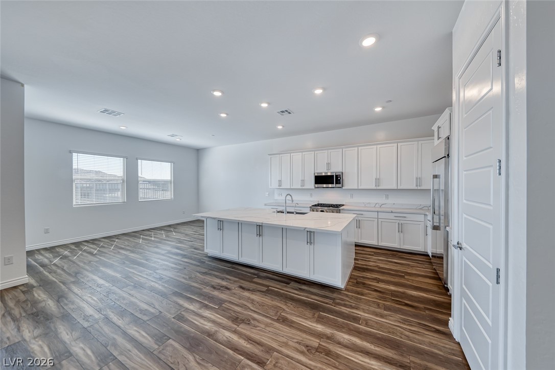 968 Woodburn Lane