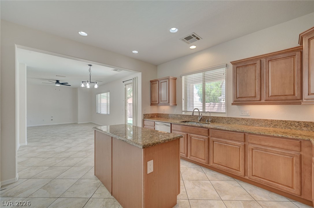 2556 Chateau Clermont Street