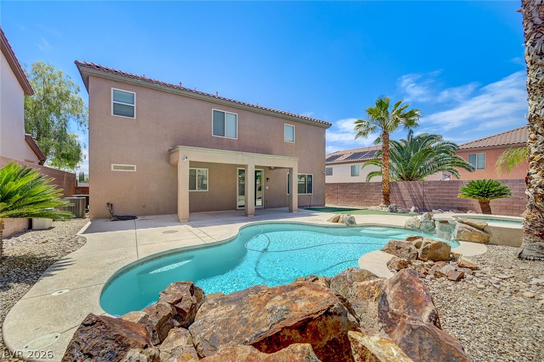 2556 Chateau Clermont Street