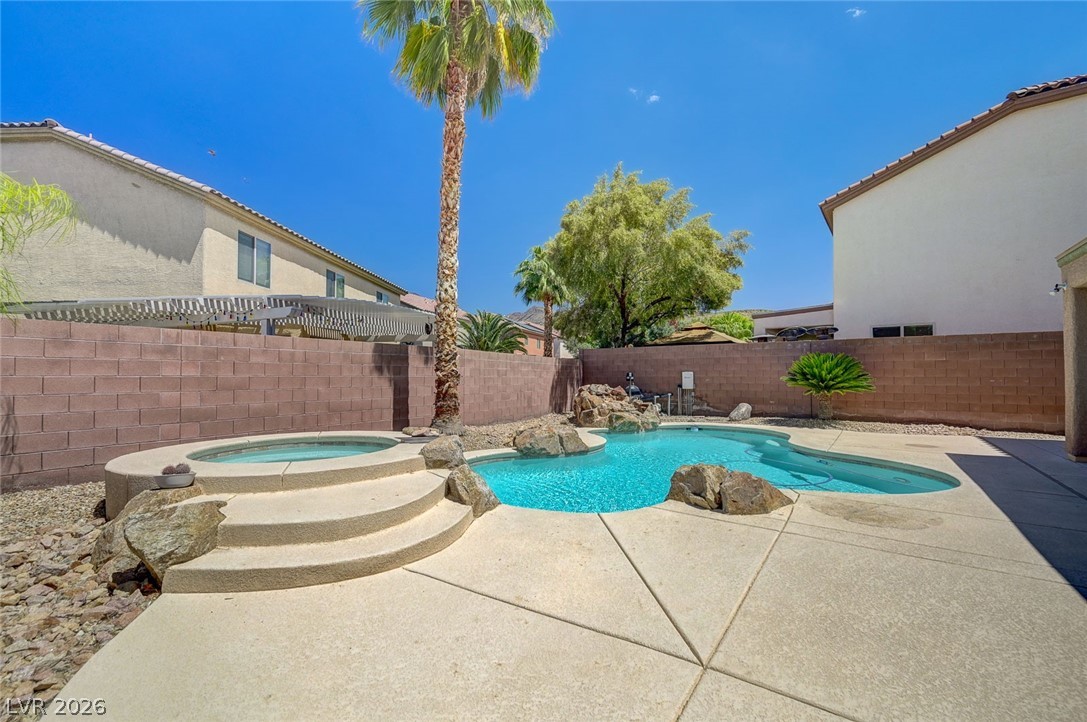 2556 Chateau Clermont Street
