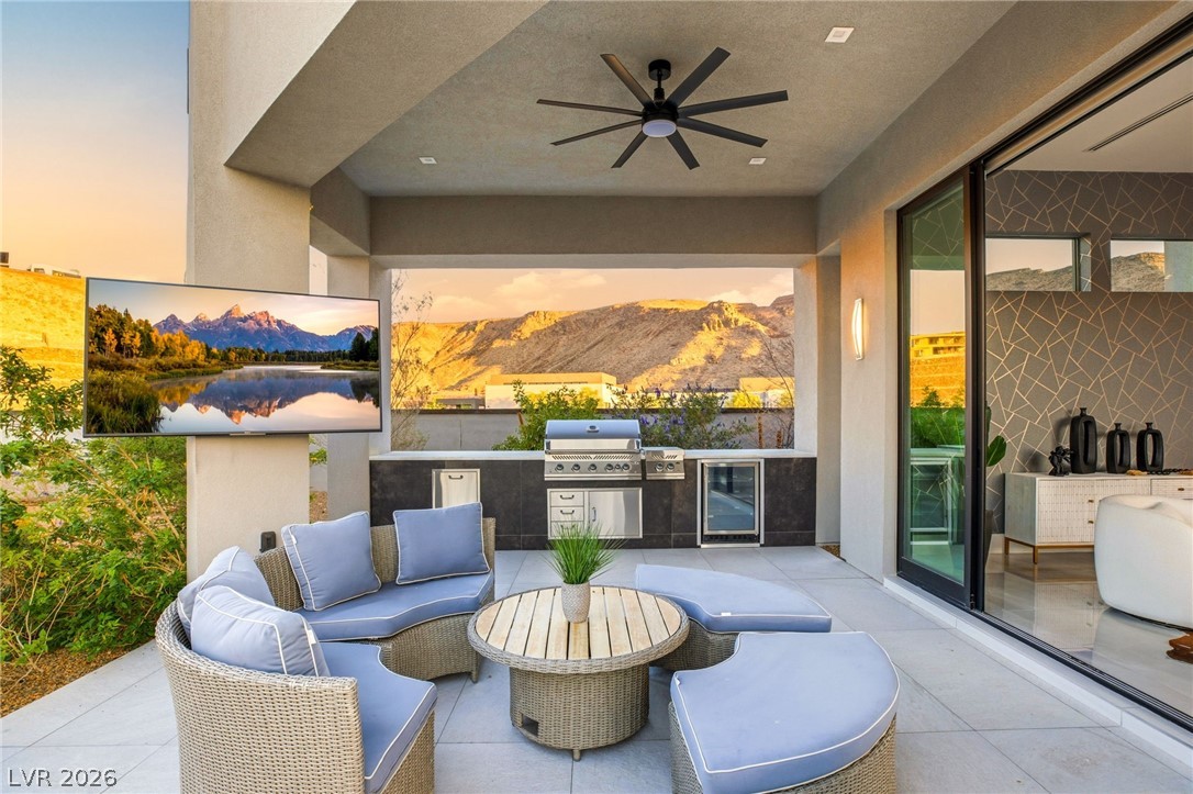 14 SANCTUARY PEAK Court