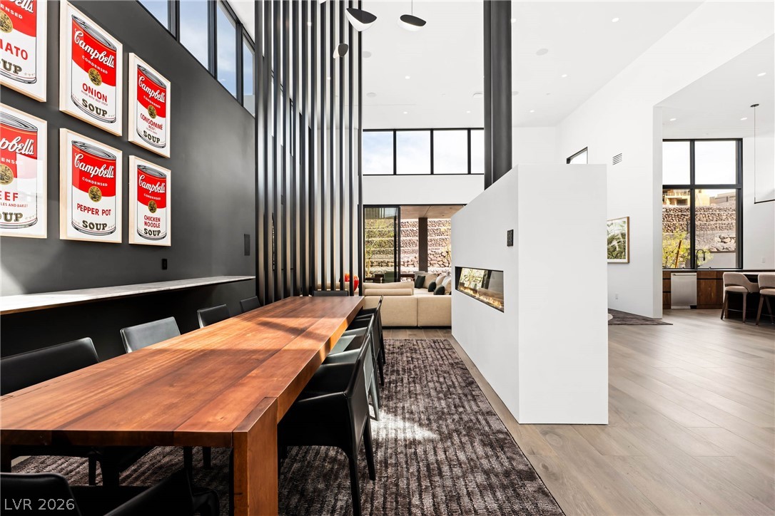 10 Sanctuary Peak Court