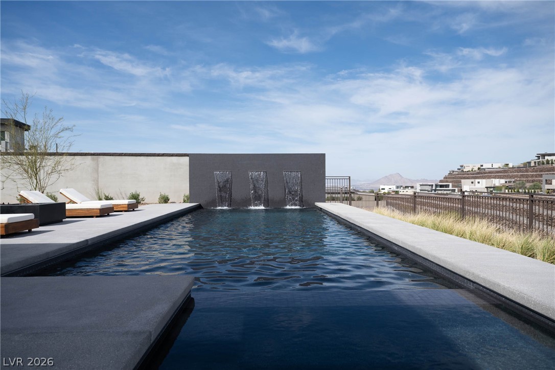 10 Sanctuary Peak Court