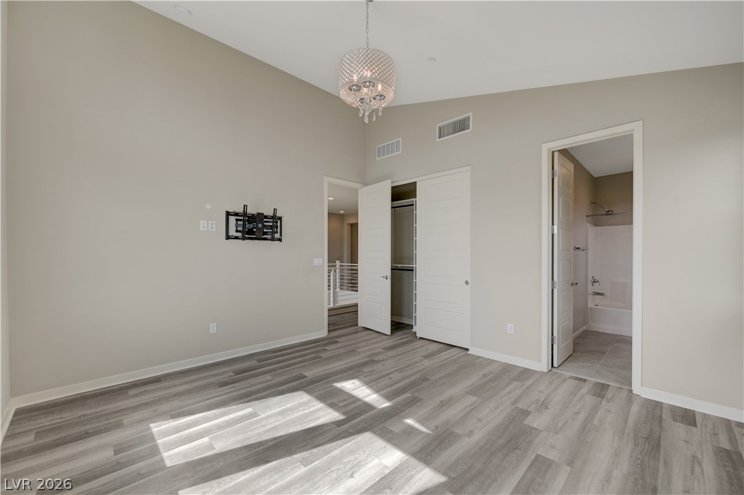 32 Vista Outlook Street