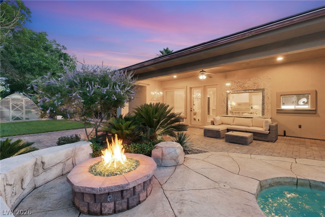 2960 American River Lane