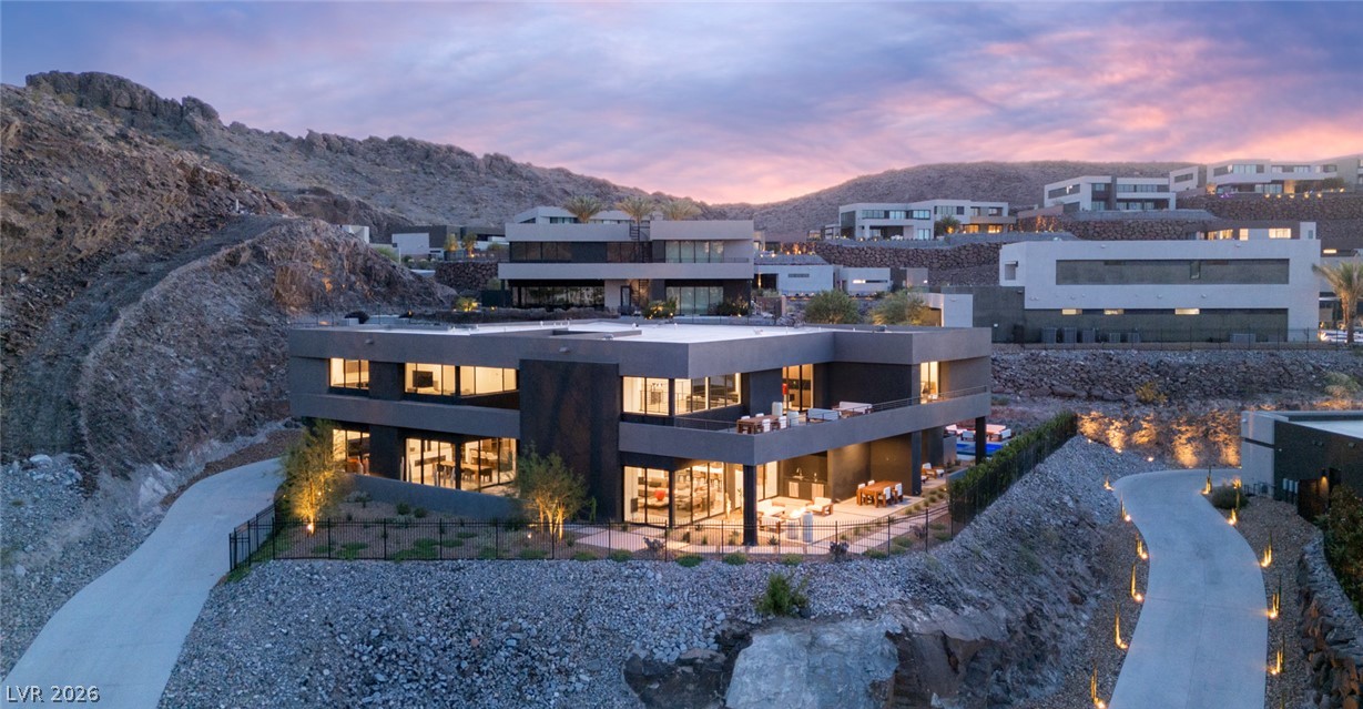 625 Sleeping Dragon Drive