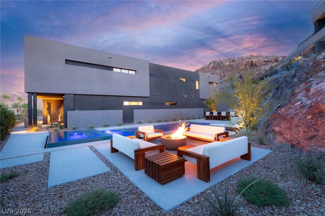 625 Sleeping Dragon Drive