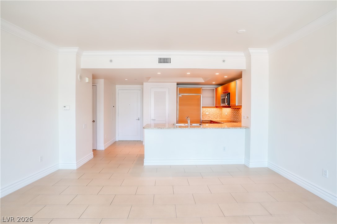 222 Karen Avenue 2506