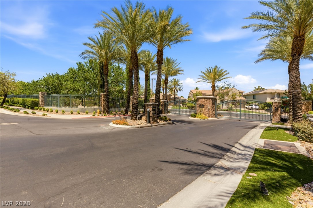 3552 Coventry Gardens Drive