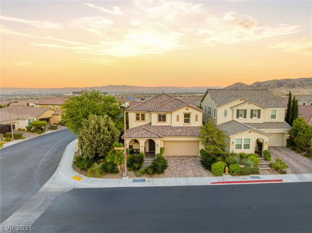12225 Los Mares Lane