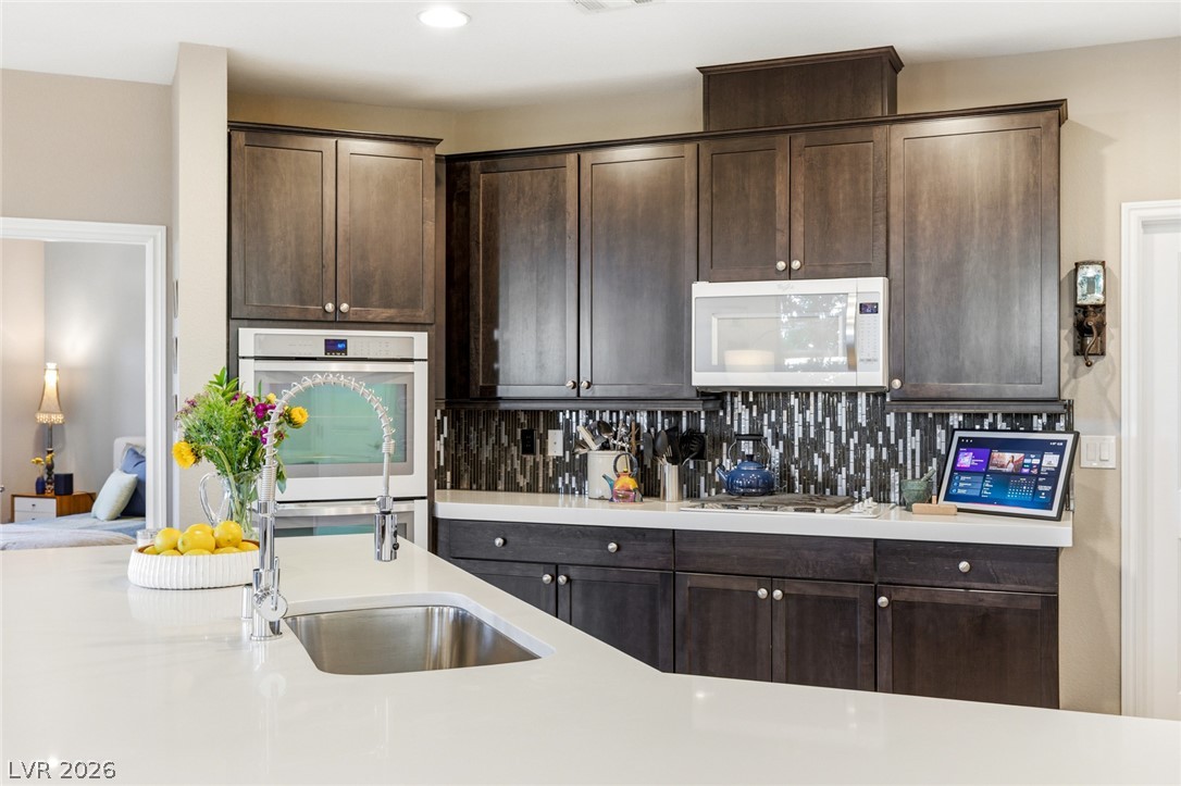 12225 Los Mares Lane