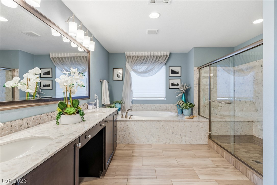 12225 Los Mares Lane
