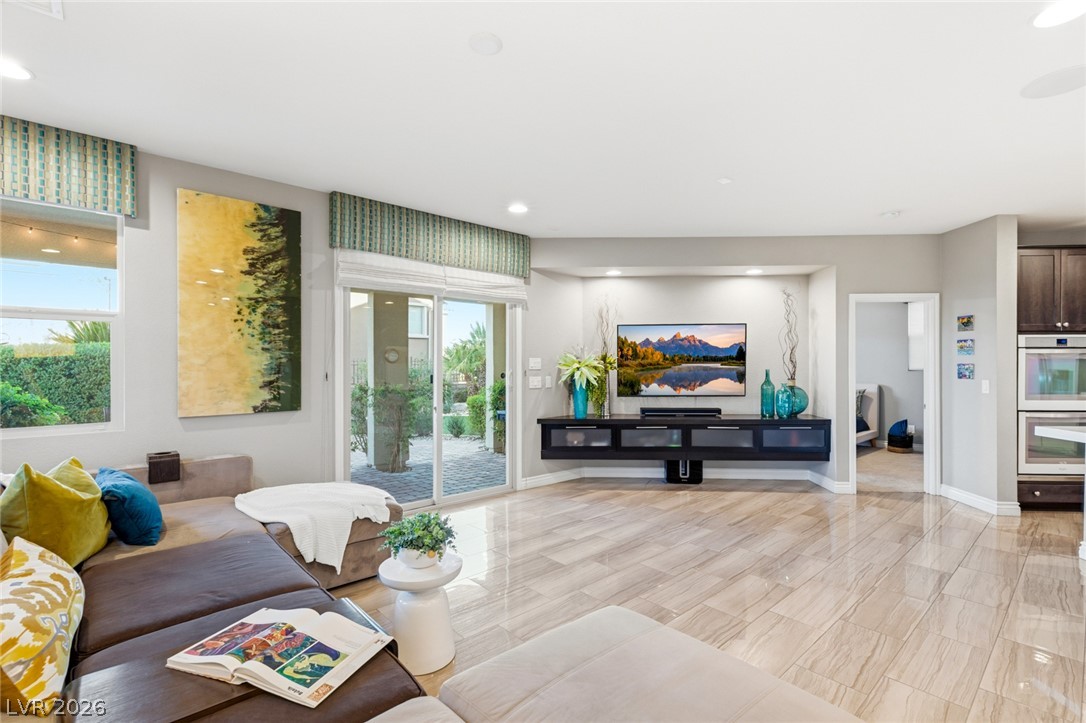 12225 Los Mares Lane