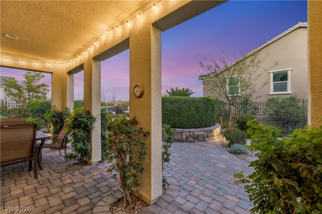 12225 Los Mares Lane