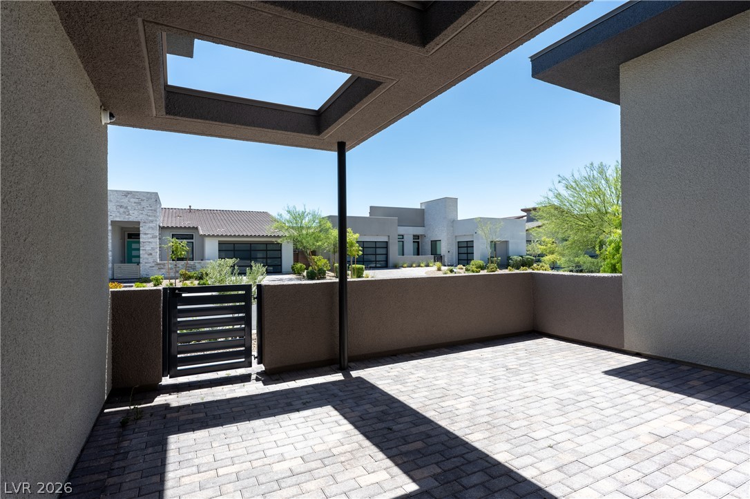 413 Vista Sunset Avenue