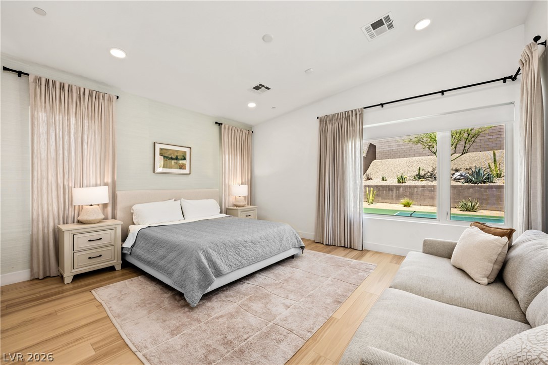 413 Vista Sunset Avenue