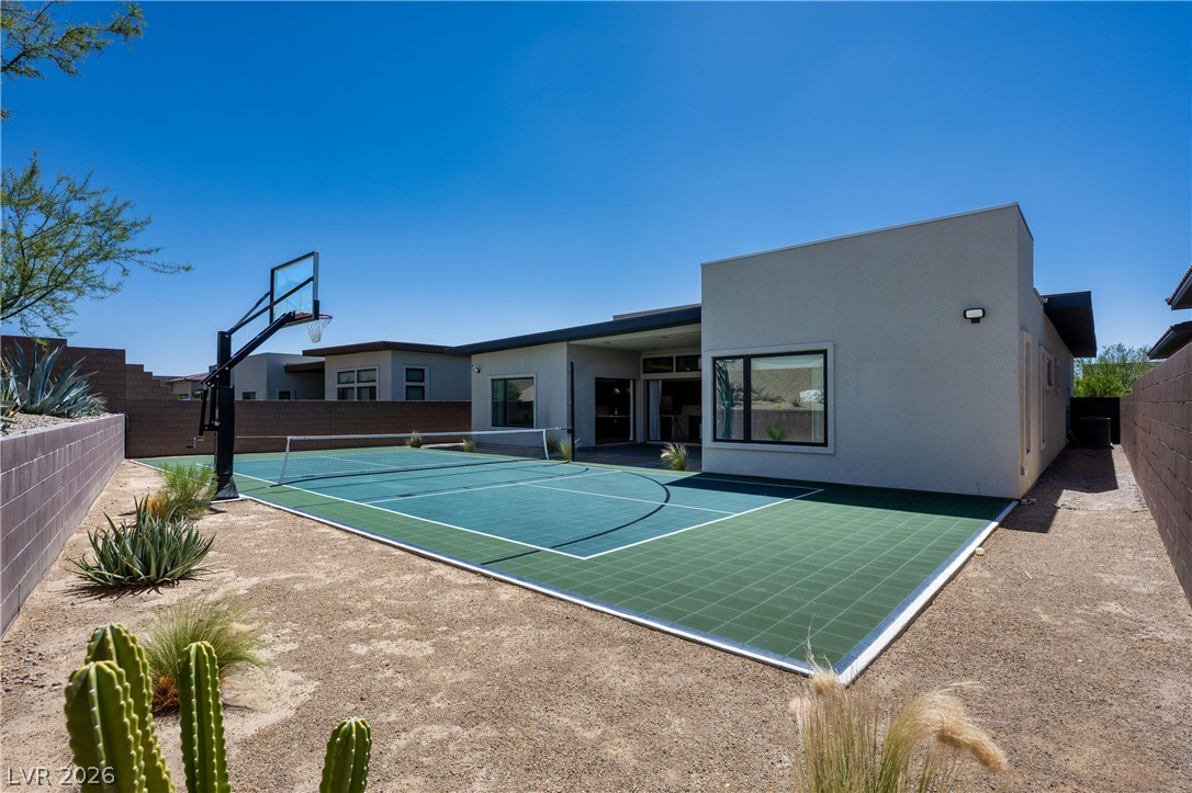 413 Vista Sunset Avenue