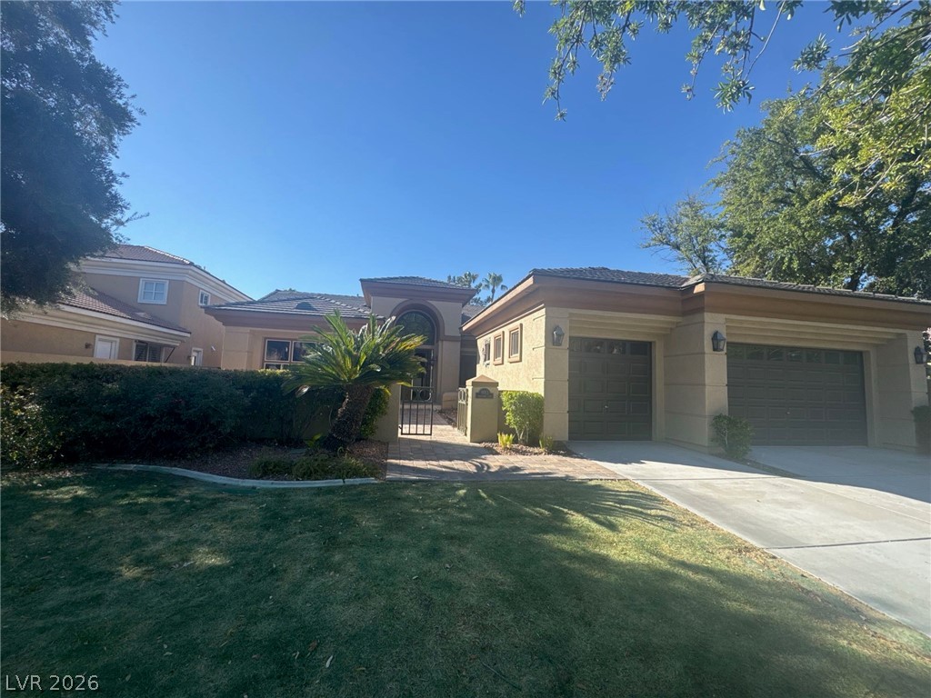 9013 Thornbury Lane