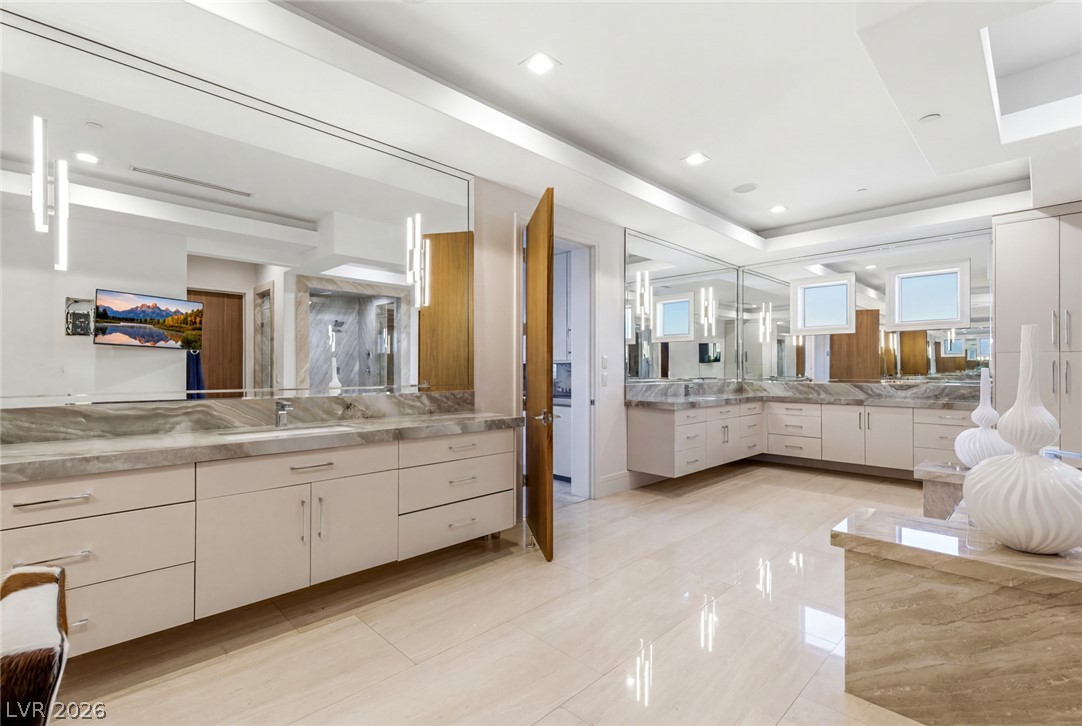 5128 SCENIC RIDGE Drive