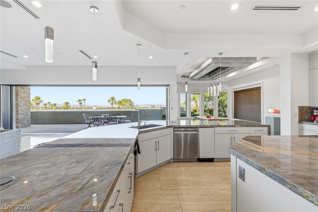 5128 SCENIC RIDGE Drive