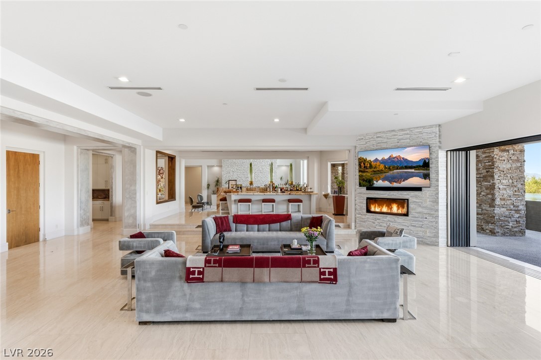 5128 SCENIC RIDGE Drive