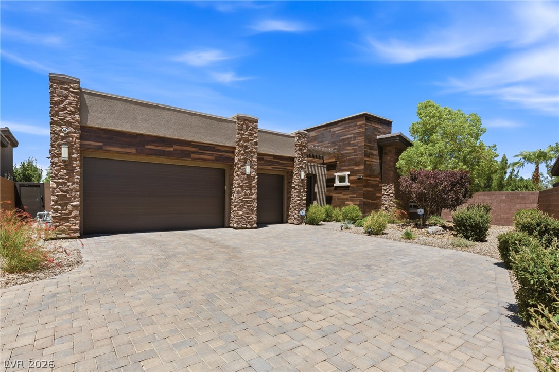 6268 Petroglyph Avenue