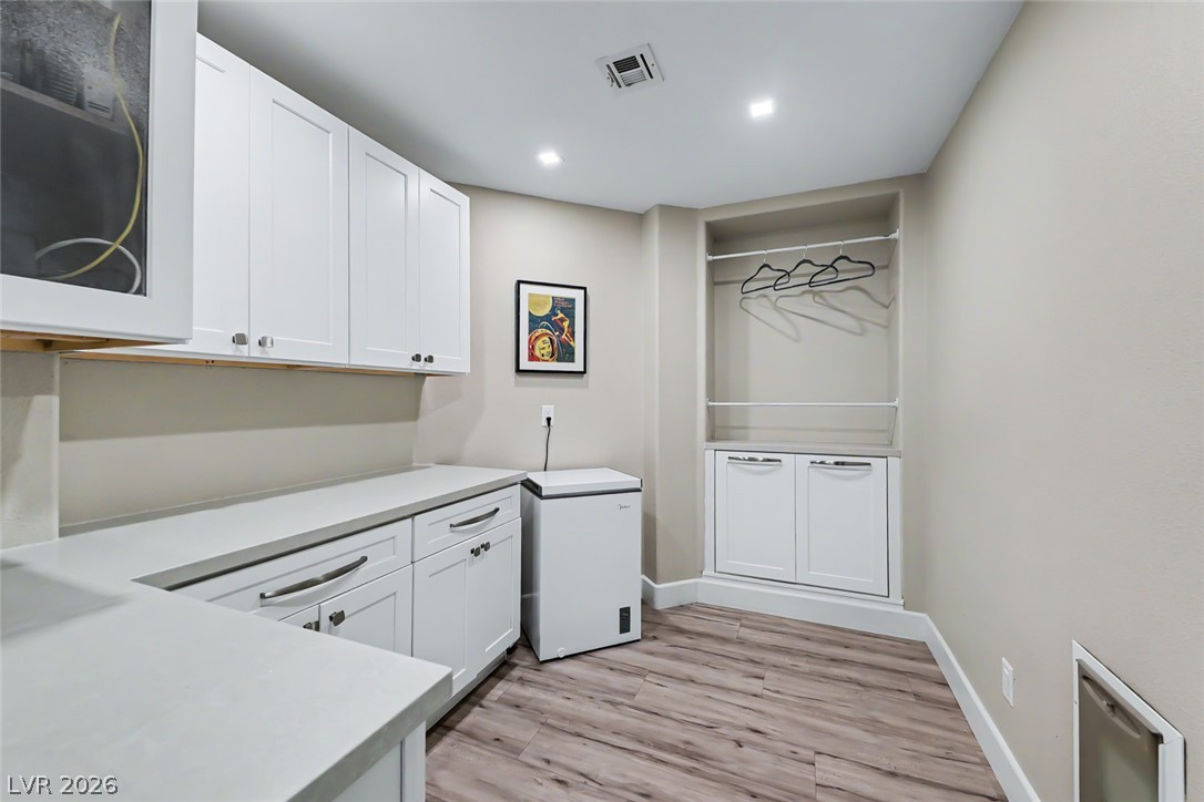 8986 Sidebrook Court
