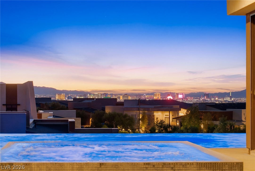 2208 Overlook Canyon Lane