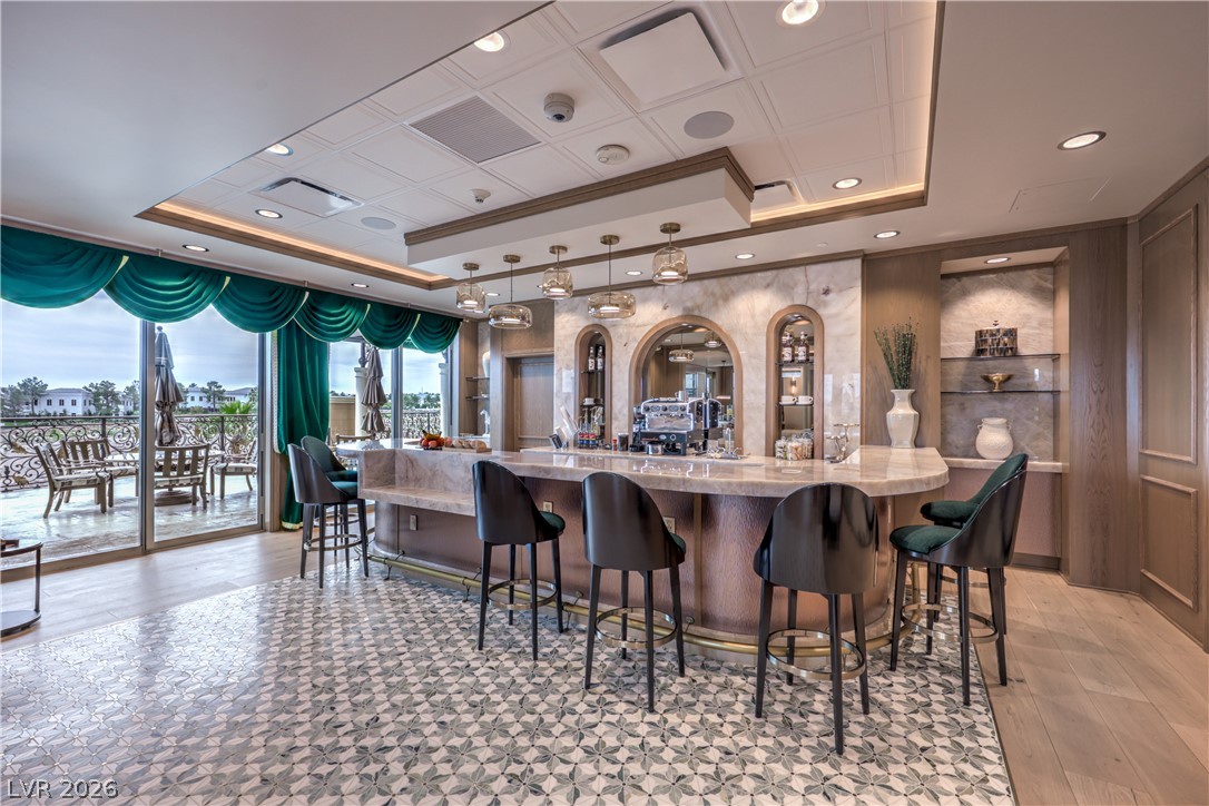 9103 Alta Drive 907