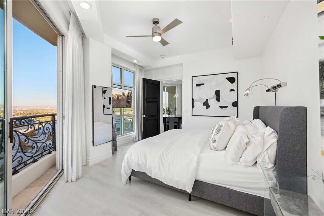 9103 Alta Drive 907