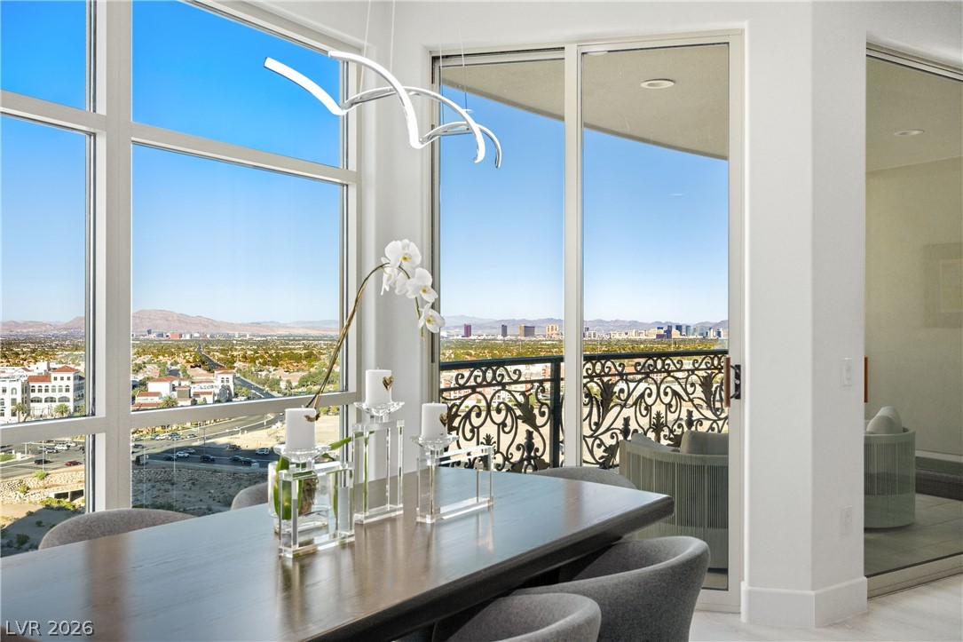 9103 Alta Drive 907