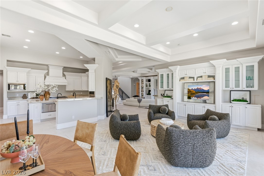 9328 Tournament Canyon Drive