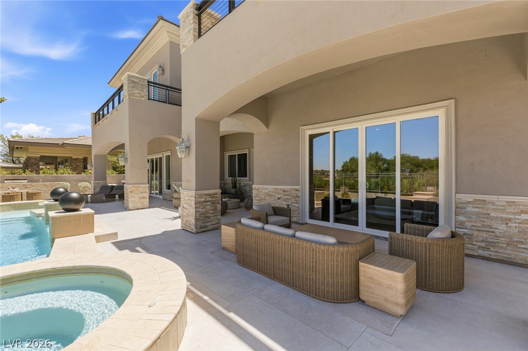9328 Tournament Canyon Drive