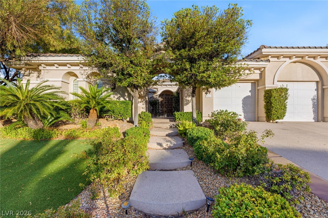 10925 Iris Canyon Lane