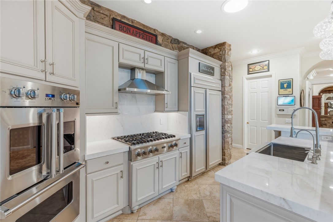 10925 Iris Canyon Lane