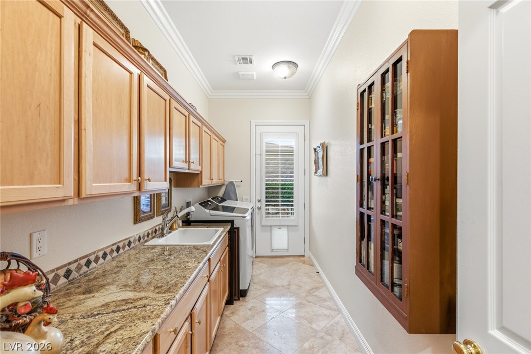 10925 Iris Canyon Lane