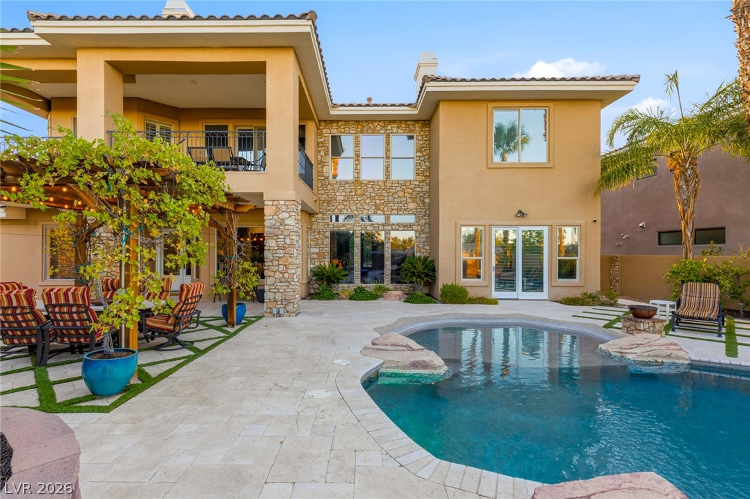 2004 Slow Wind Street