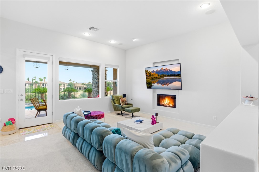 3042 Soft Horizon Way
