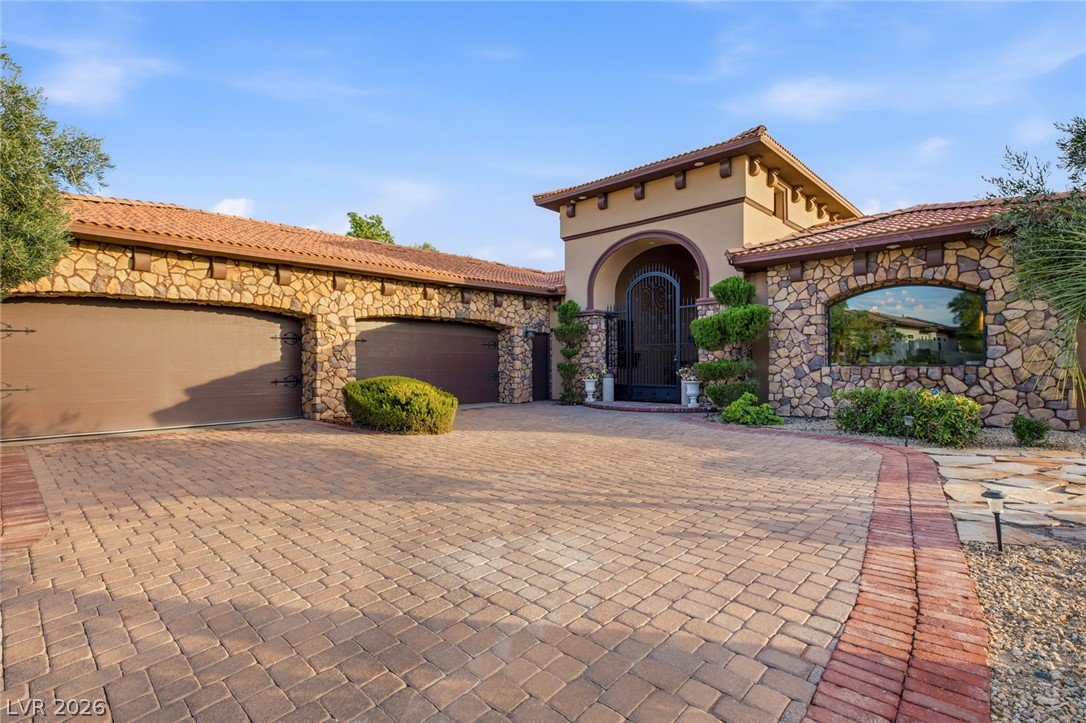 1369 Opal Valley Street