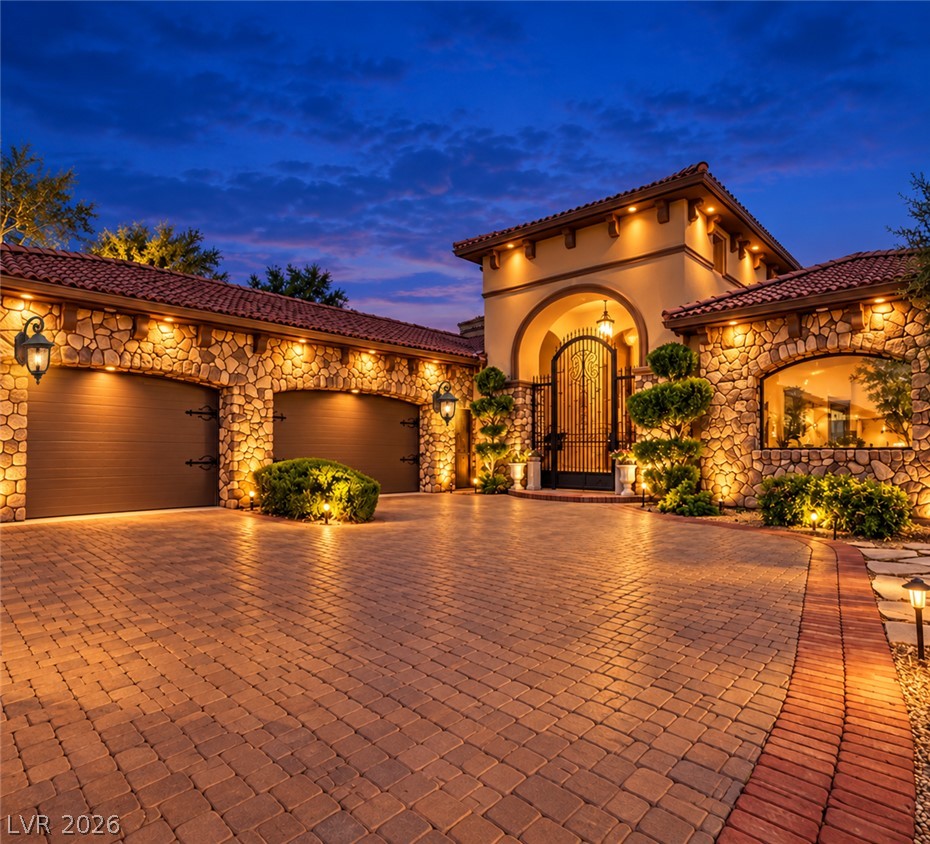 1369 Opal Valley Street