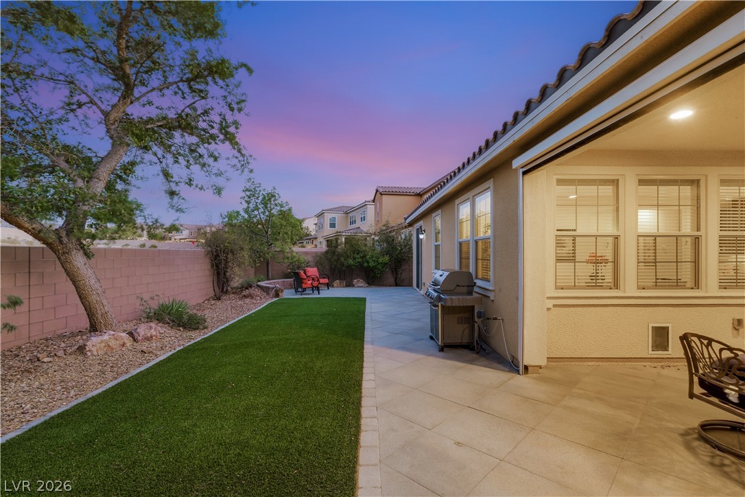 2522 Birch Hollow Street