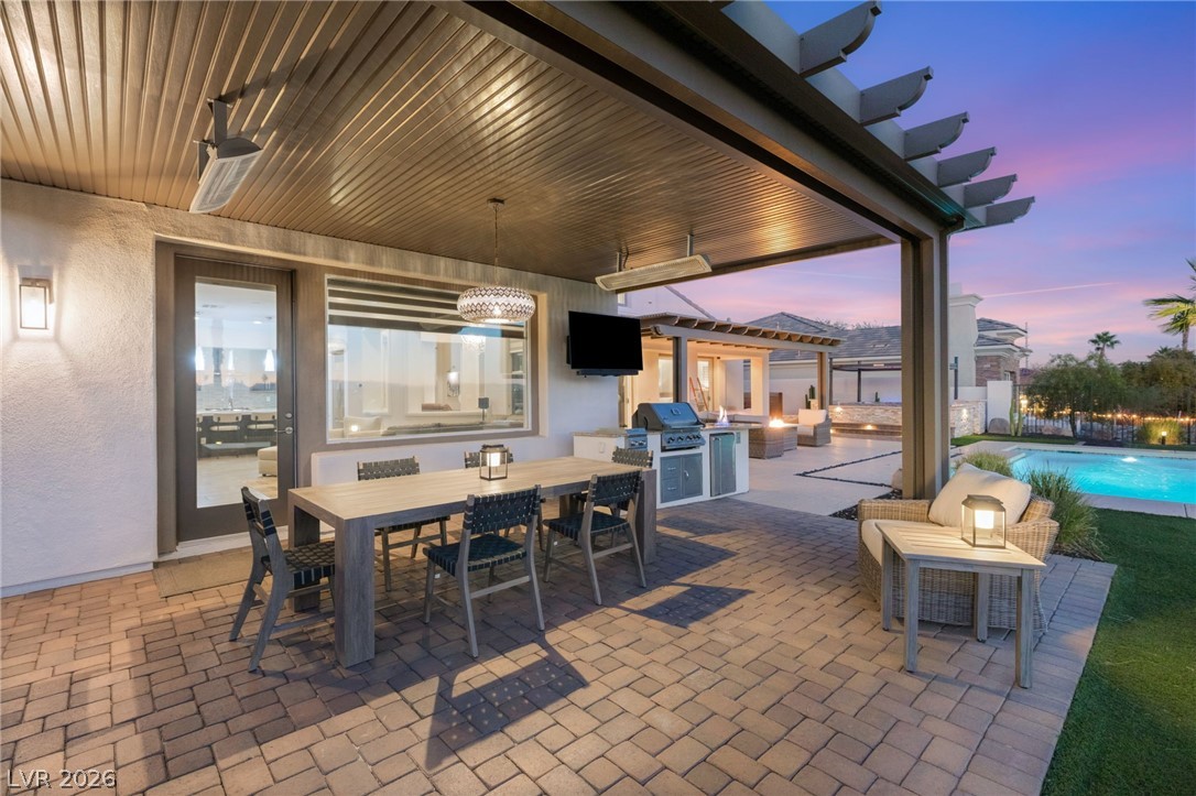 11305 Golden Chestnut Place