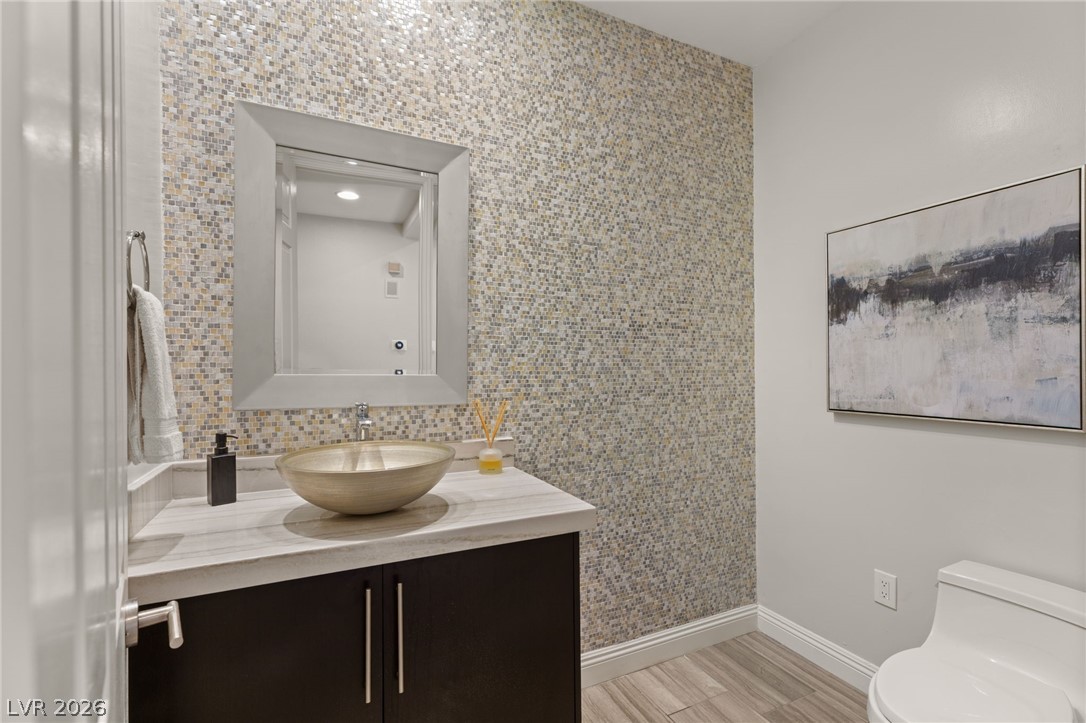 11305 Golden Chestnut Place